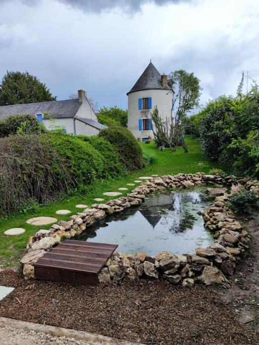 Tour De Bablou - Insolite Allouis Kültér fotó
